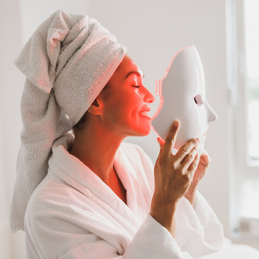 Pursonic Complete LED Skincare Therapy Bundle: Neckplate, 7-in-1 Light Therapy Wand & 7-in-1 Face Mask